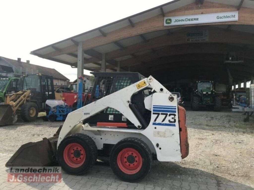 BOBCAT 773 skid steer - Photo 5