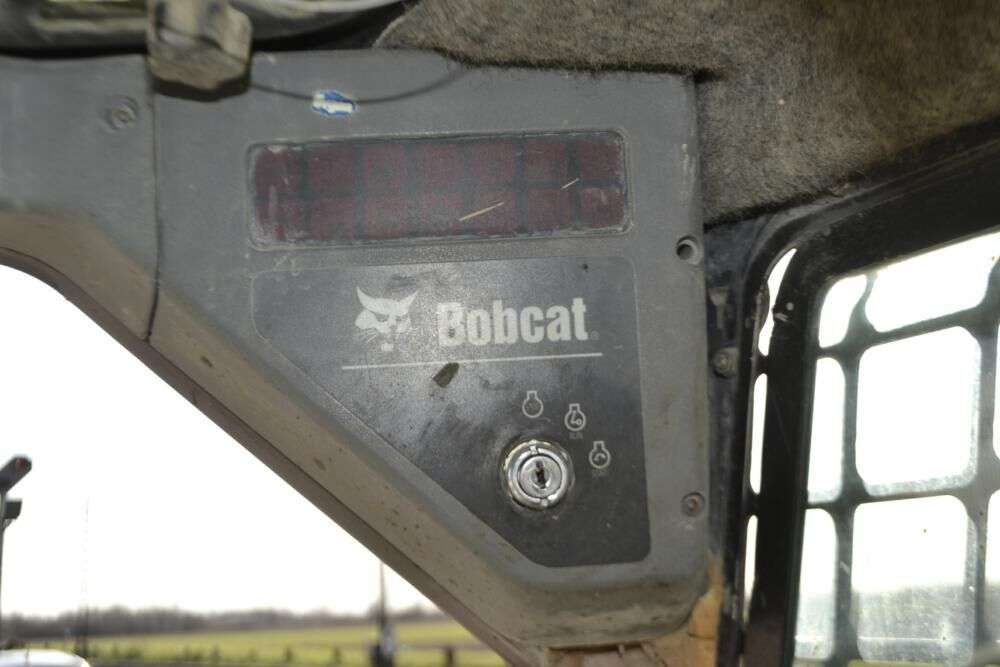BOBCAT S250 skid steer for sale by auction - Photo 14