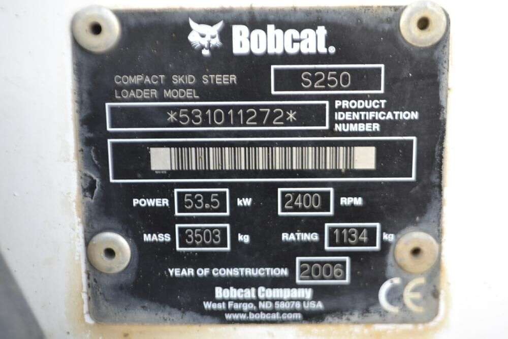 BOBCAT S250 skid steer for sale by auction - Photo 16