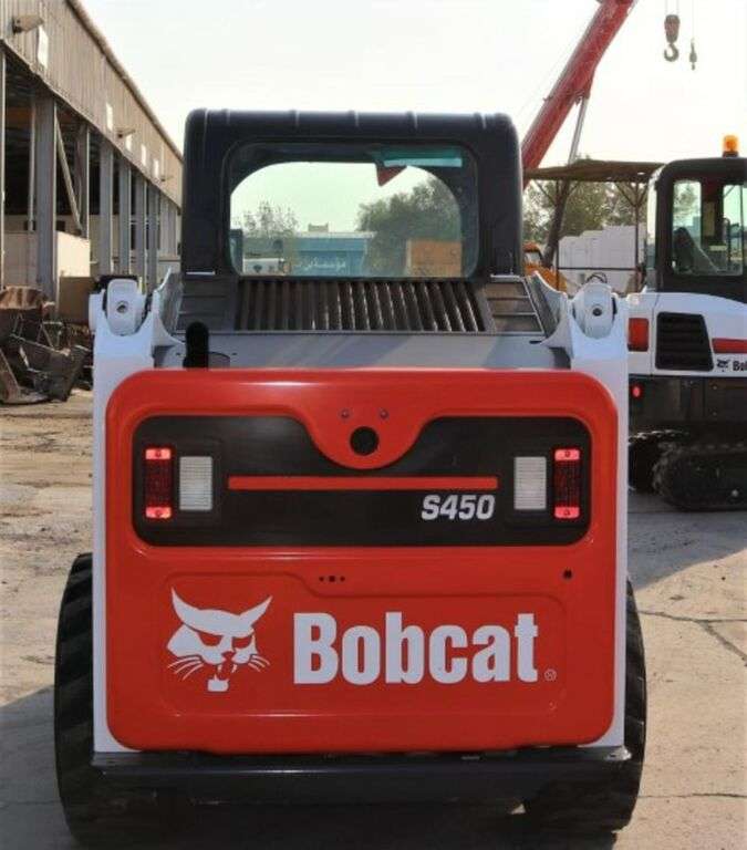 BOBCAT S450 skid steer for sale by auction - Photo 2