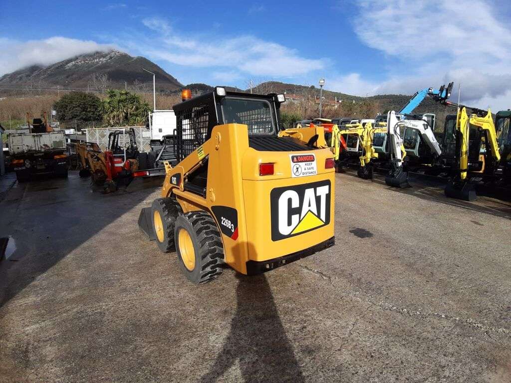 CATERPILLAR 226B3 skid steer - Photo 16