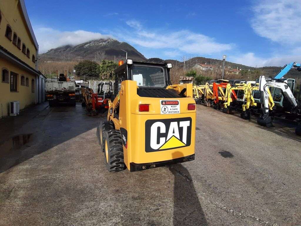 CATERPILLAR 226B3 skid steer - Photo 20