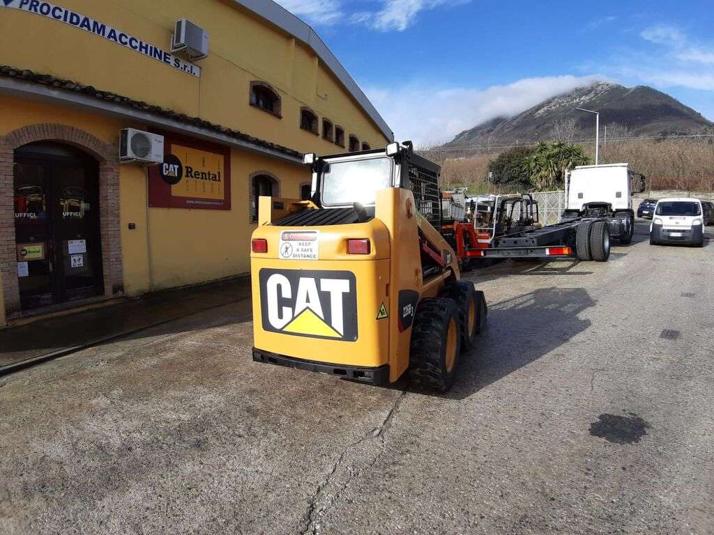 CATERPILLAR 226B3 skid steer - Photo 23